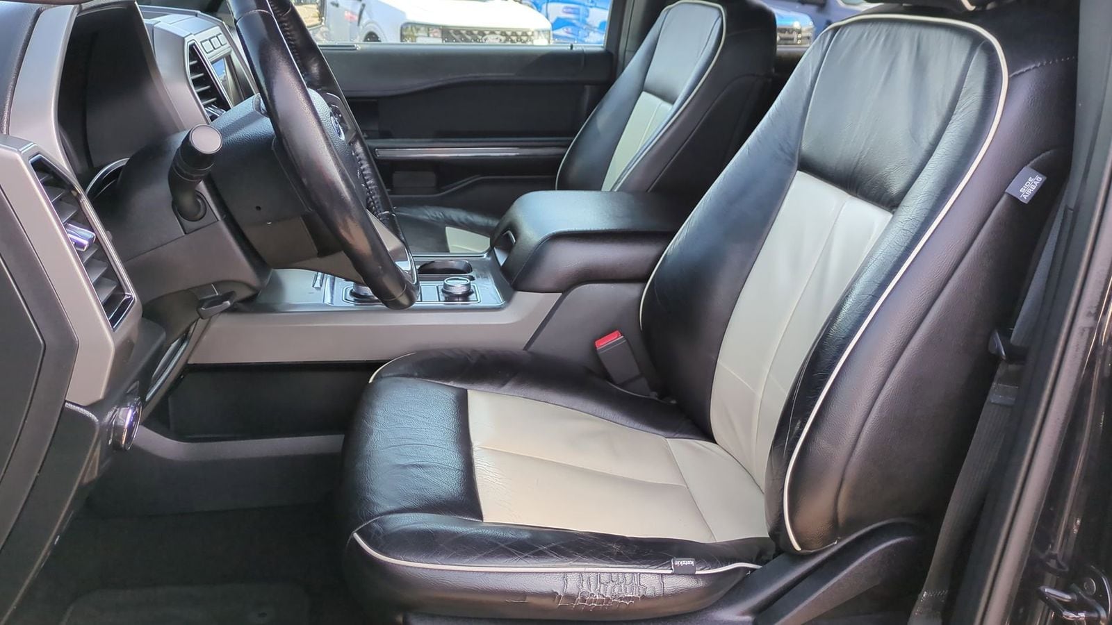 Thumbnail: 2021 Ford Expedition MAX - 15