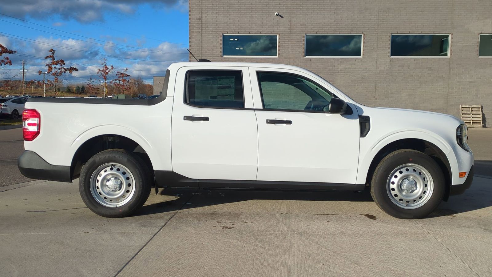 Thumbnail: 2025 Ford Maverick - 7