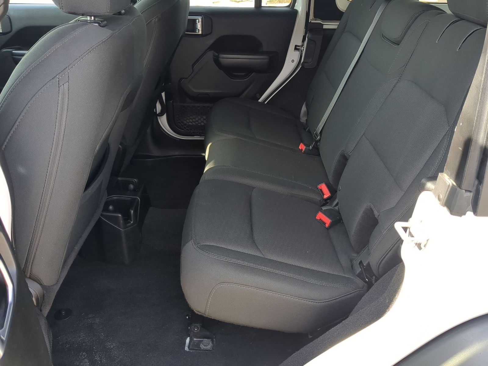 Thumbnail: 2018 Jeep Wrangler - 23