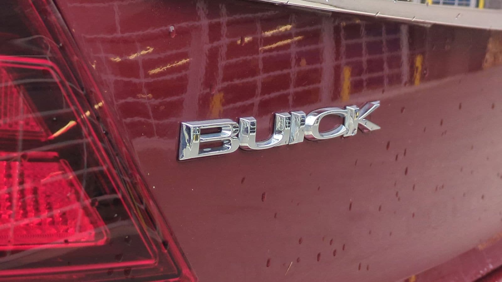 Thumbnail: 2016 Buick Regal - 12