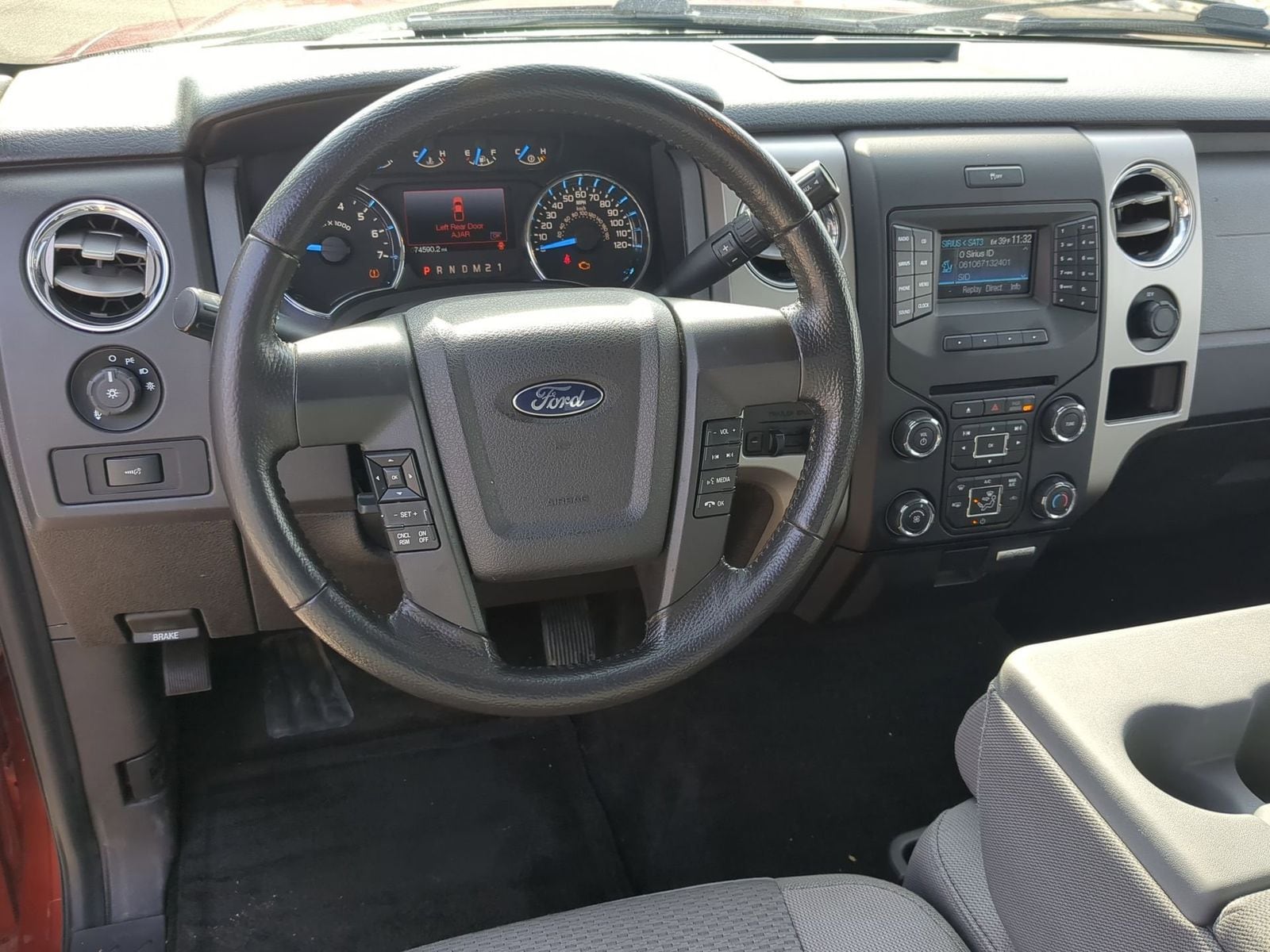 Thumbnail: 2014 Ford F-150 - 27
