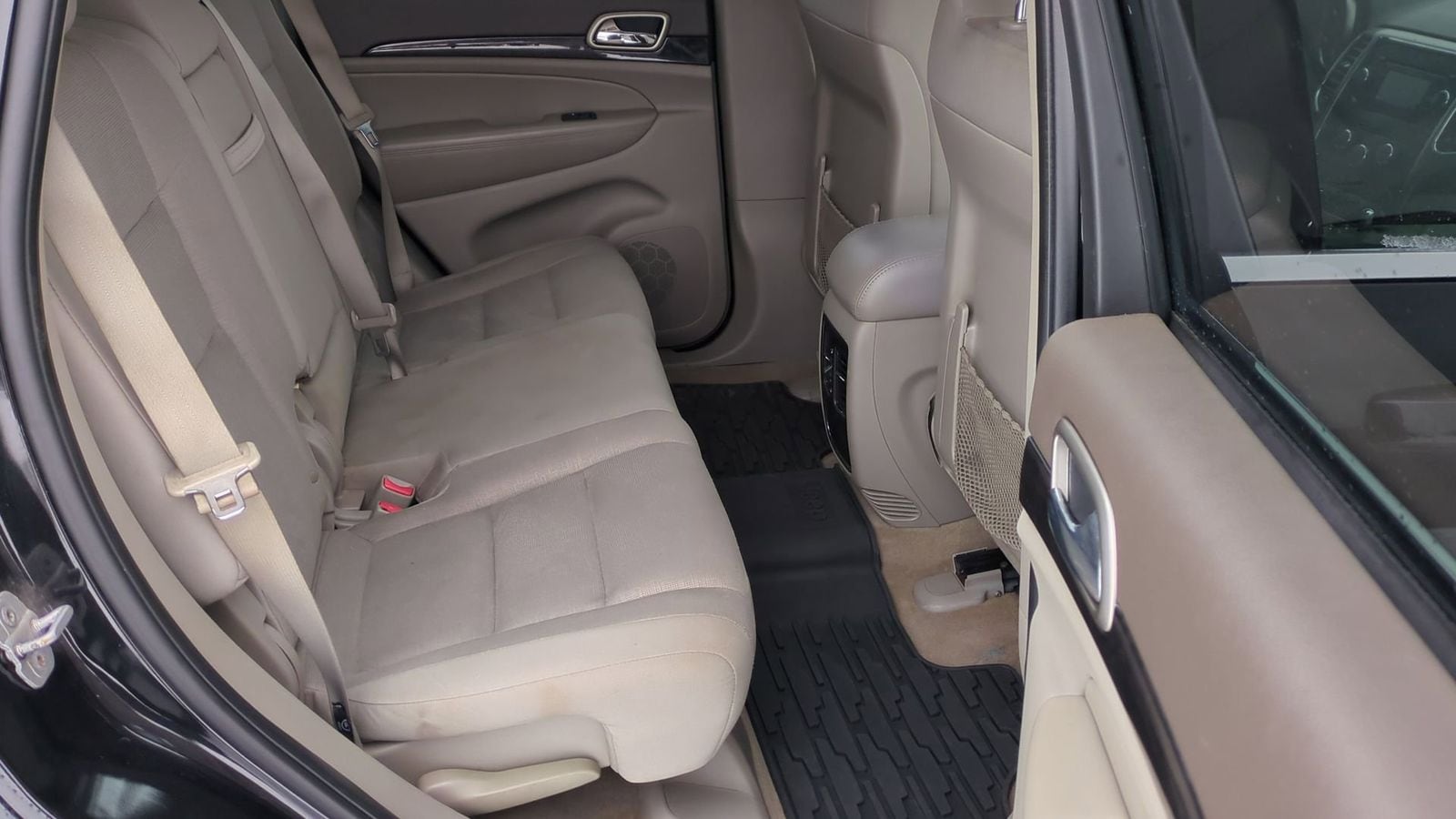 Thumbnail: 2012 Jeep Grand Cherokee - 20