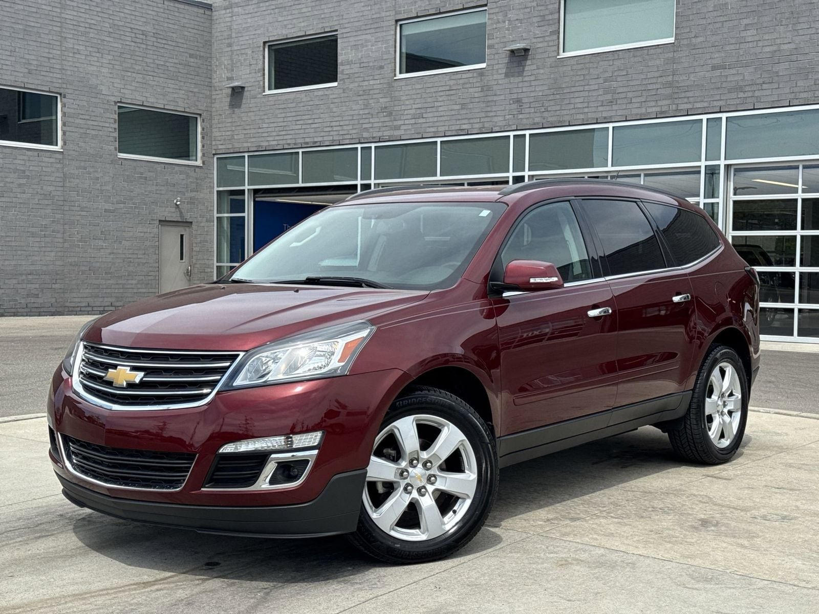 2016 Chevrolet Traverse LT -
                  Washington, MI