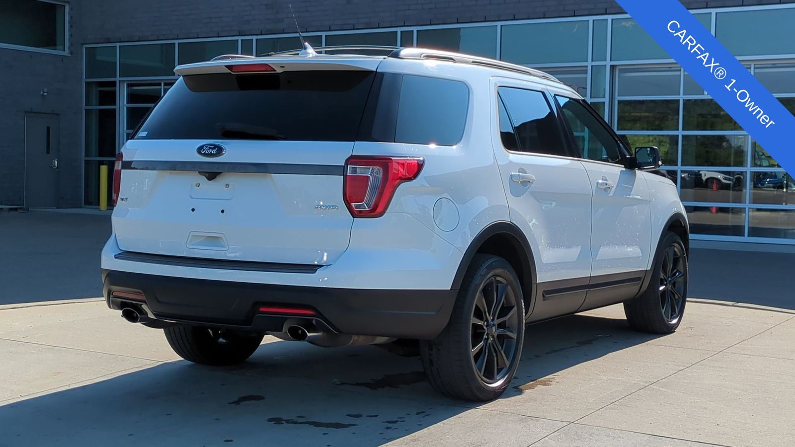 Thumbnail: 2018 Ford Explorer - 7