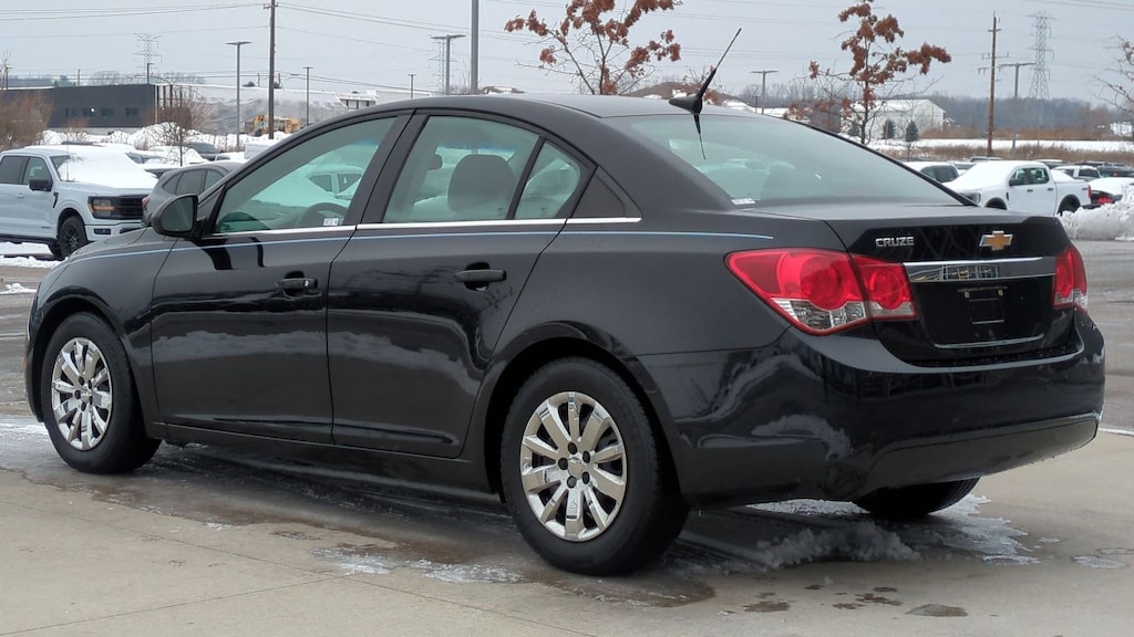 Used 2011 Chevrolet Cruze LS Sedan
