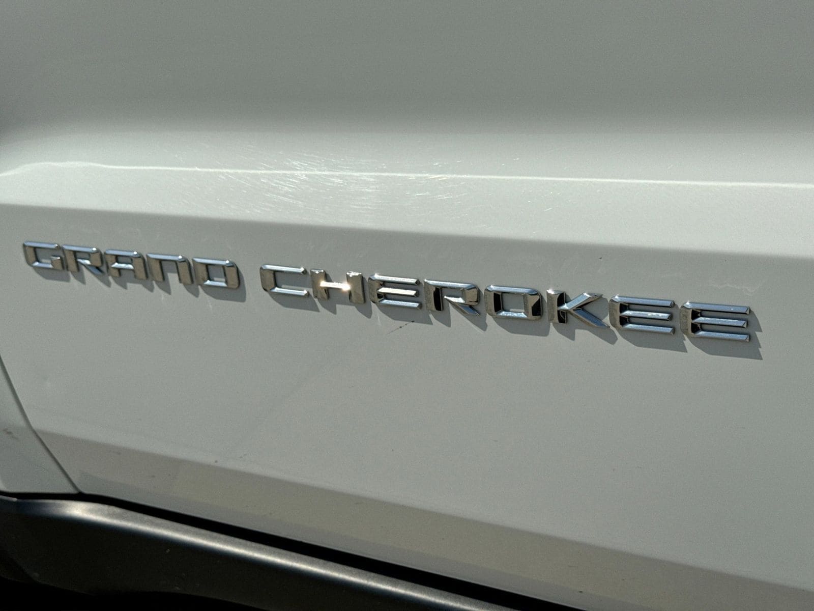 Thumbnail: 2015 Jeep Grand Cherokee - 14