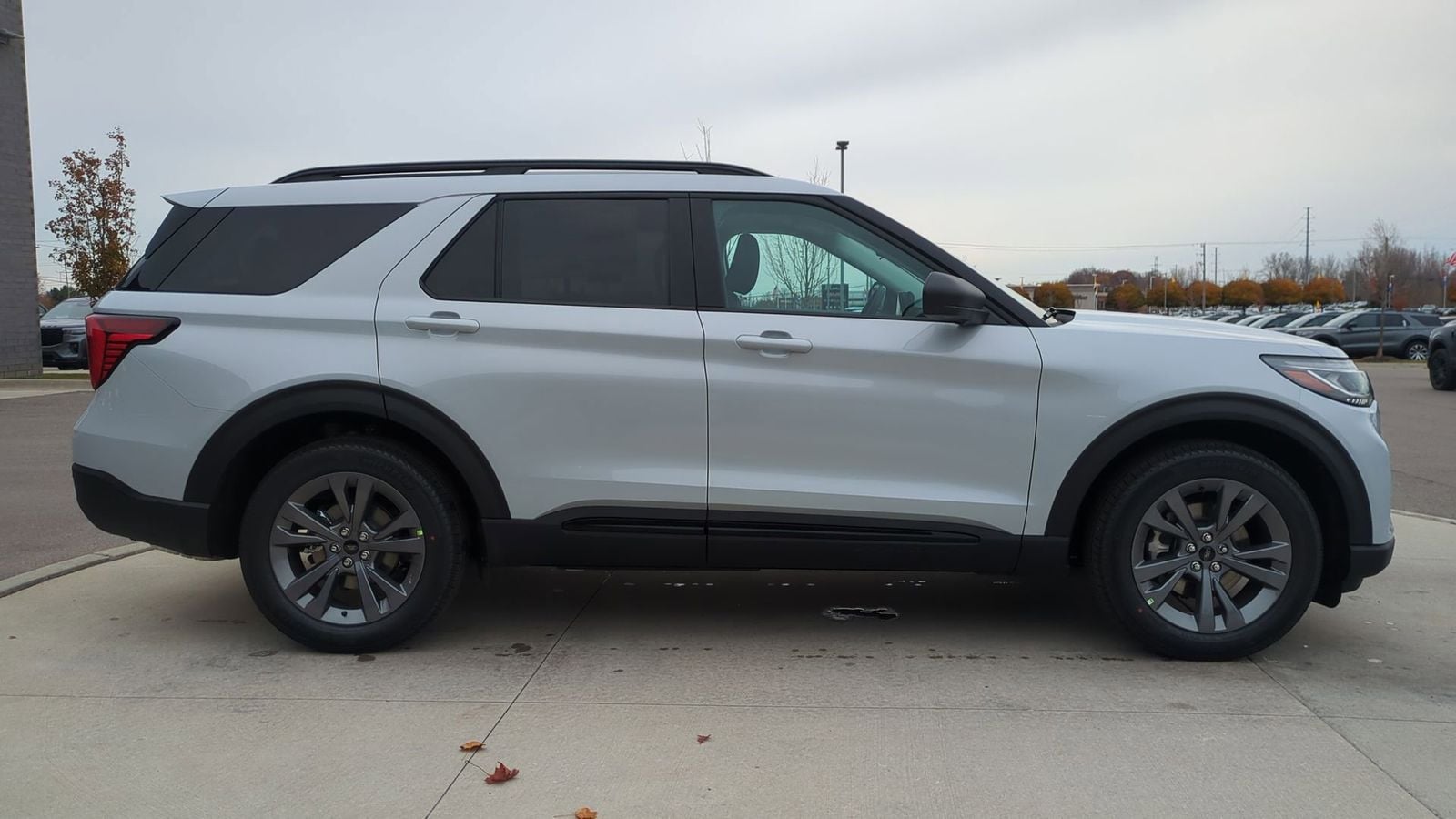 Thumbnail: 2026 Ford Explorer - 7