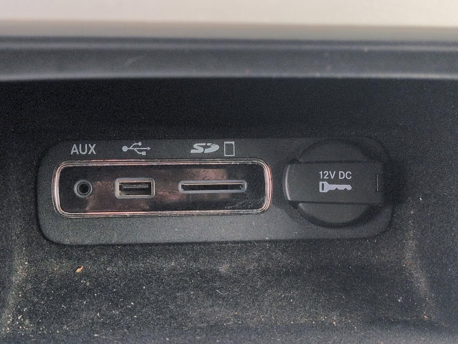 Thumbnail: 2015 Jeep Grand Cherokee - 38