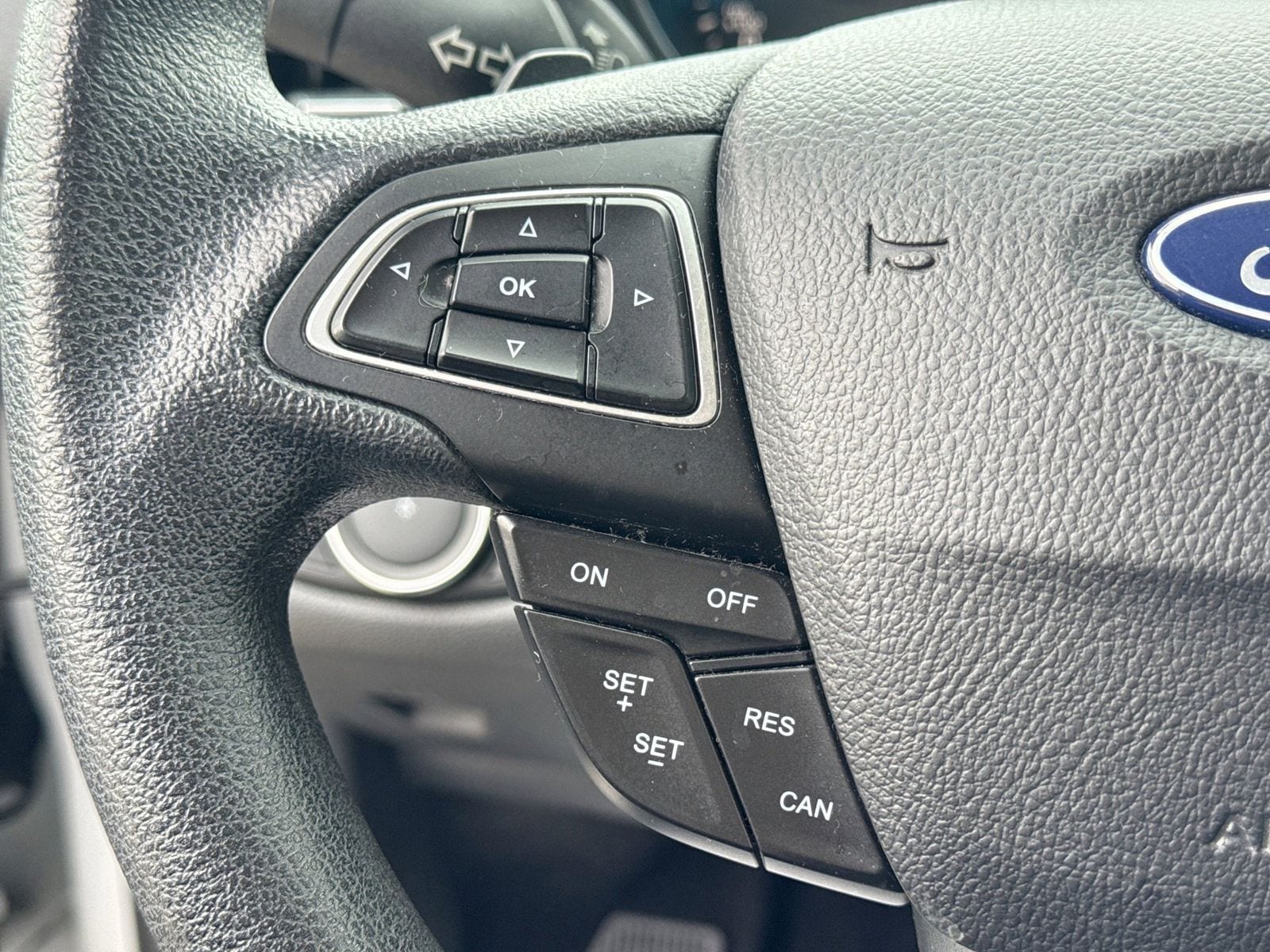 Thumbnail: 2017 Ford Escape - 23