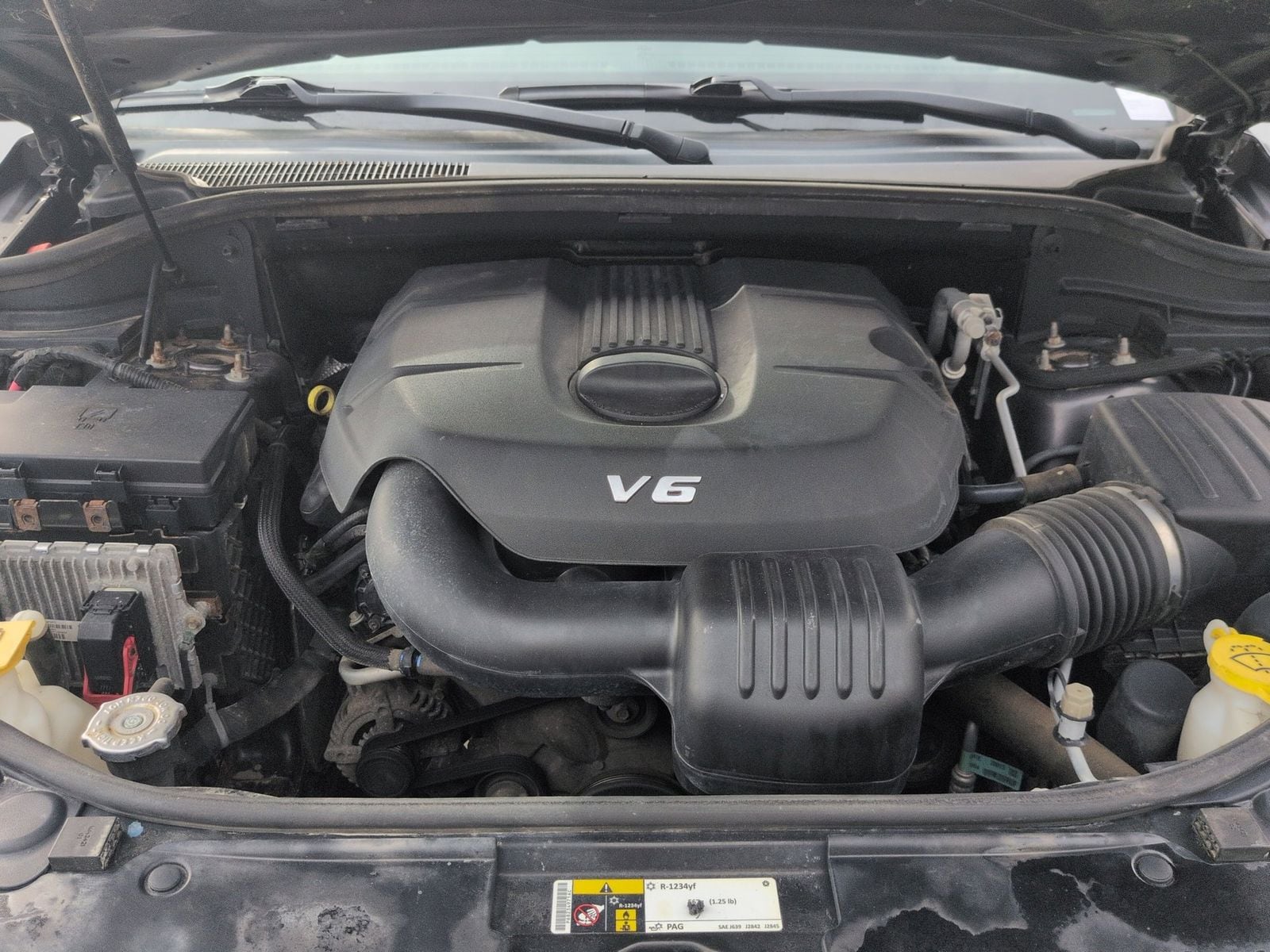 Thumbnail: 2015 Jeep Grand Cherokee - 18