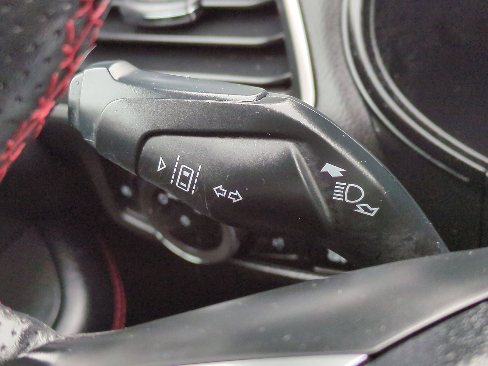 Thumbnail: 2024 Ford Edge - 32