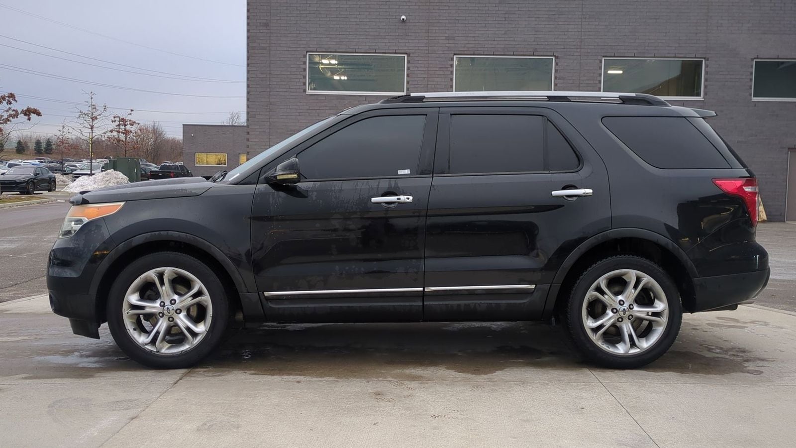 Thumbnail: 2011 Ford Explorer - 2