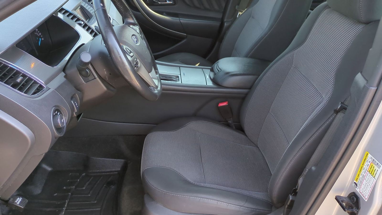 Thumbnail: 2014 Ford Taurus - 15