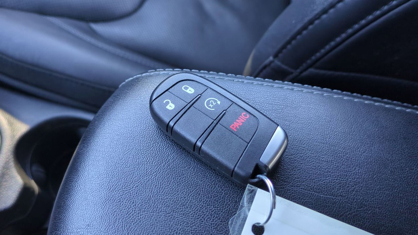 Thumbnail: 2020 Jeep Cherokee - 41