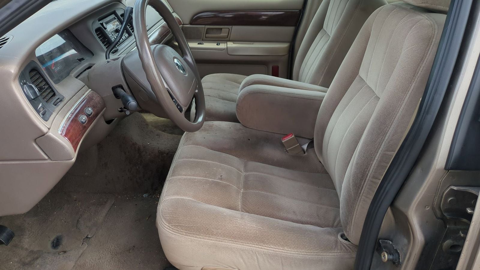 Thumbnail: 2003 Mercury Grand Marquis - 11
