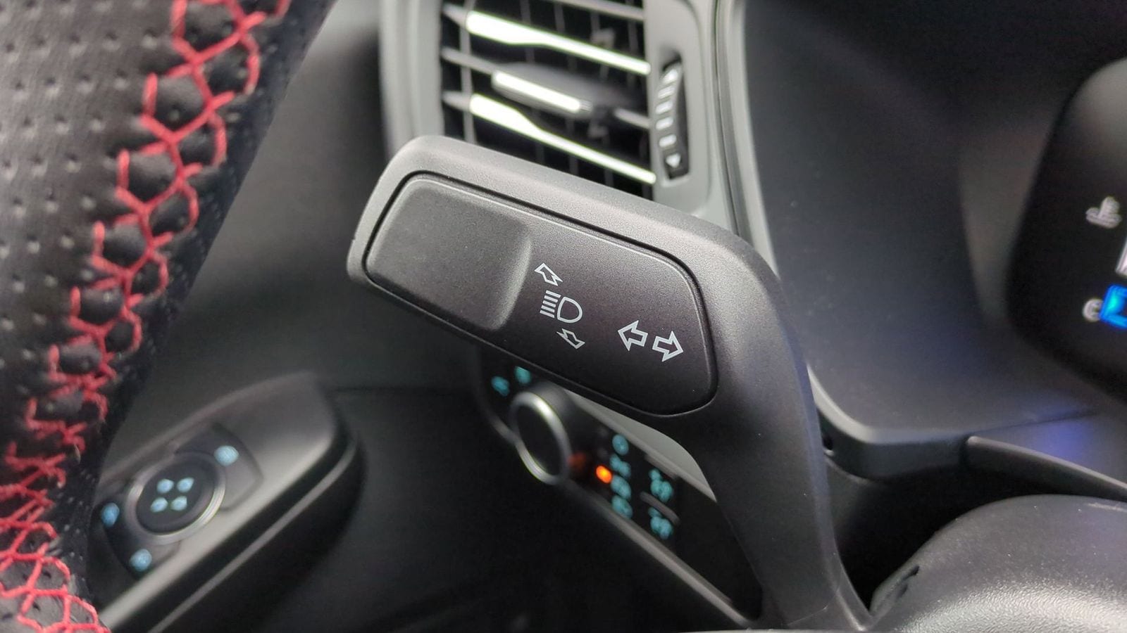 Thumbnail: 2025 Ford Escape - 26