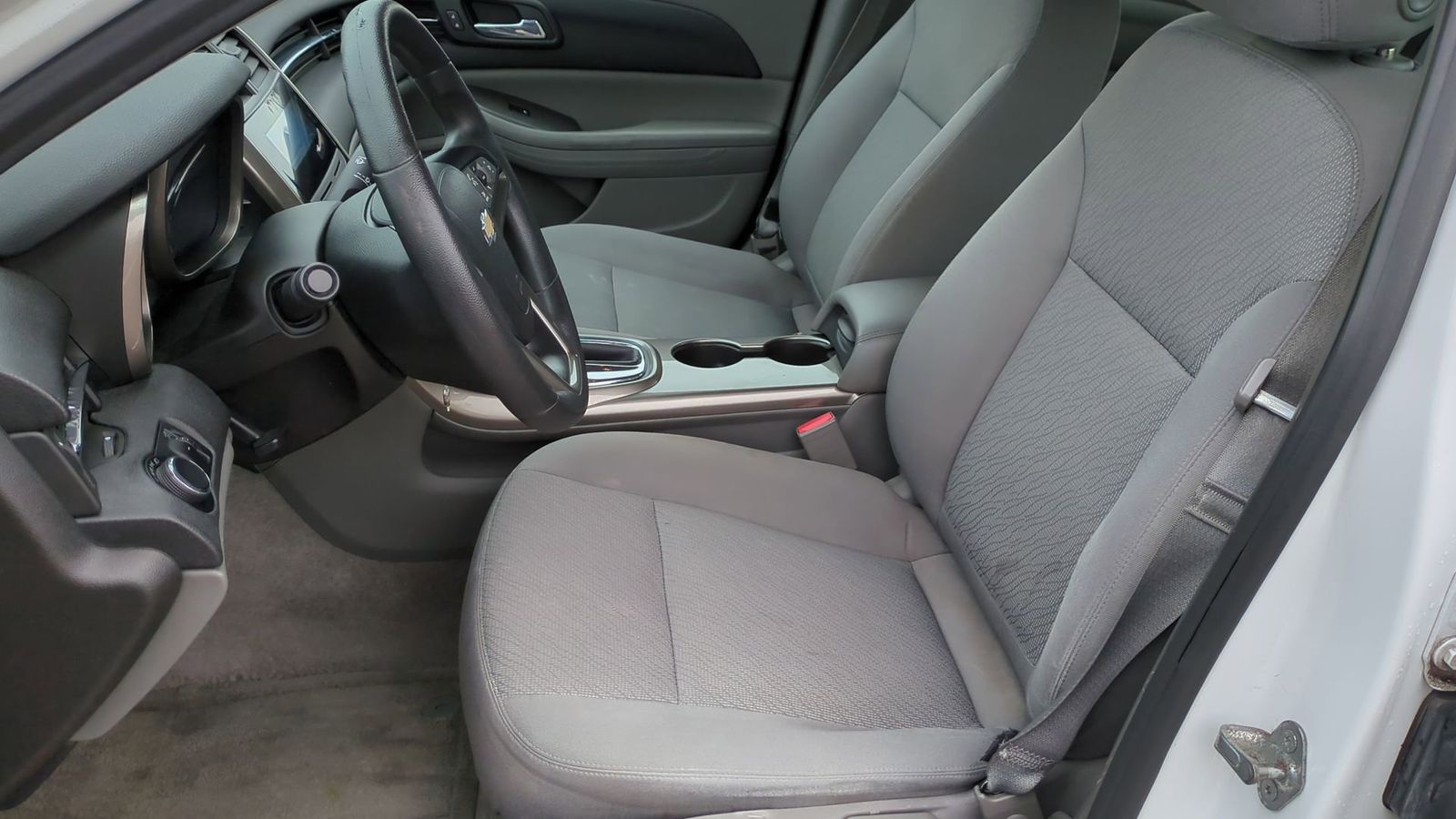 Thumbnail: 2013 Chevrolet Malibu - 15