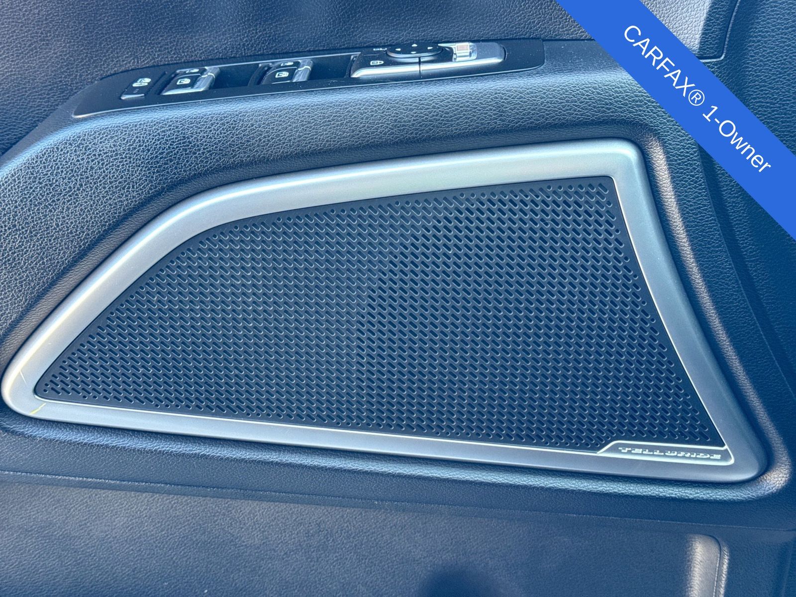 Thumbnail: 2023 Kia Telluride - 30