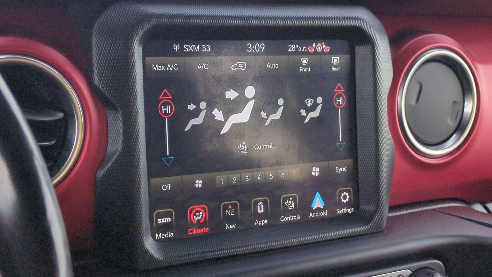 Thumbnail: 2020 Jeep Wrangler - 36