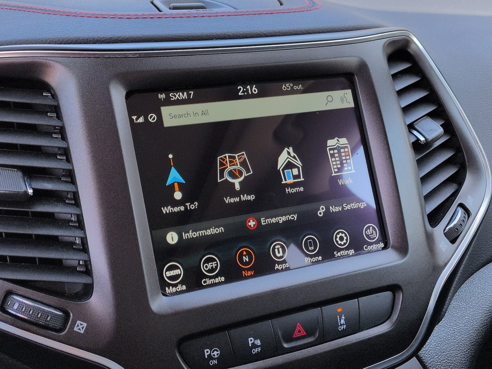 Thumbnail: 2021 Jeep Cherokee - 36