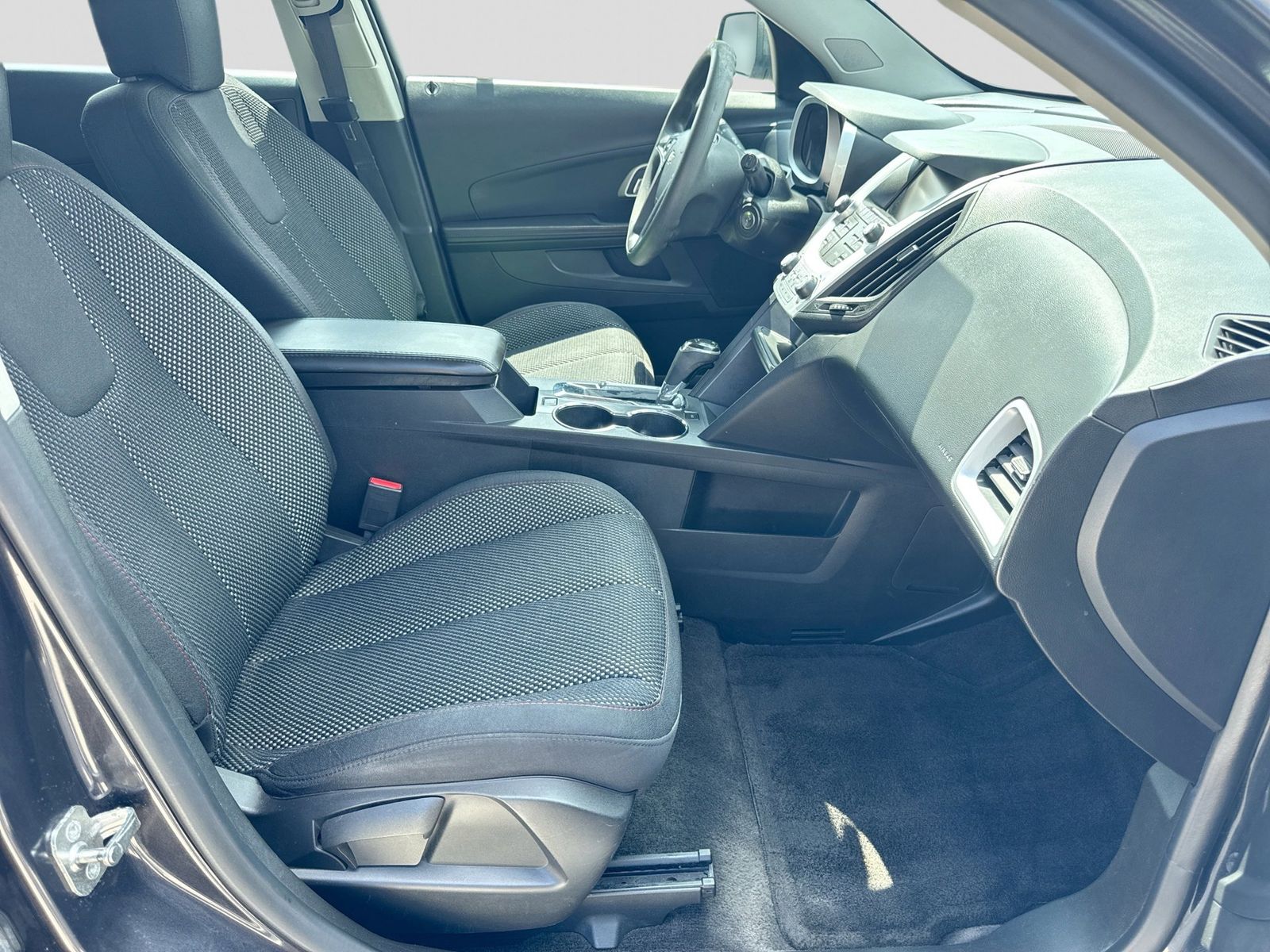 Thumbnail: 2016 Chevrolet Equinox - 21