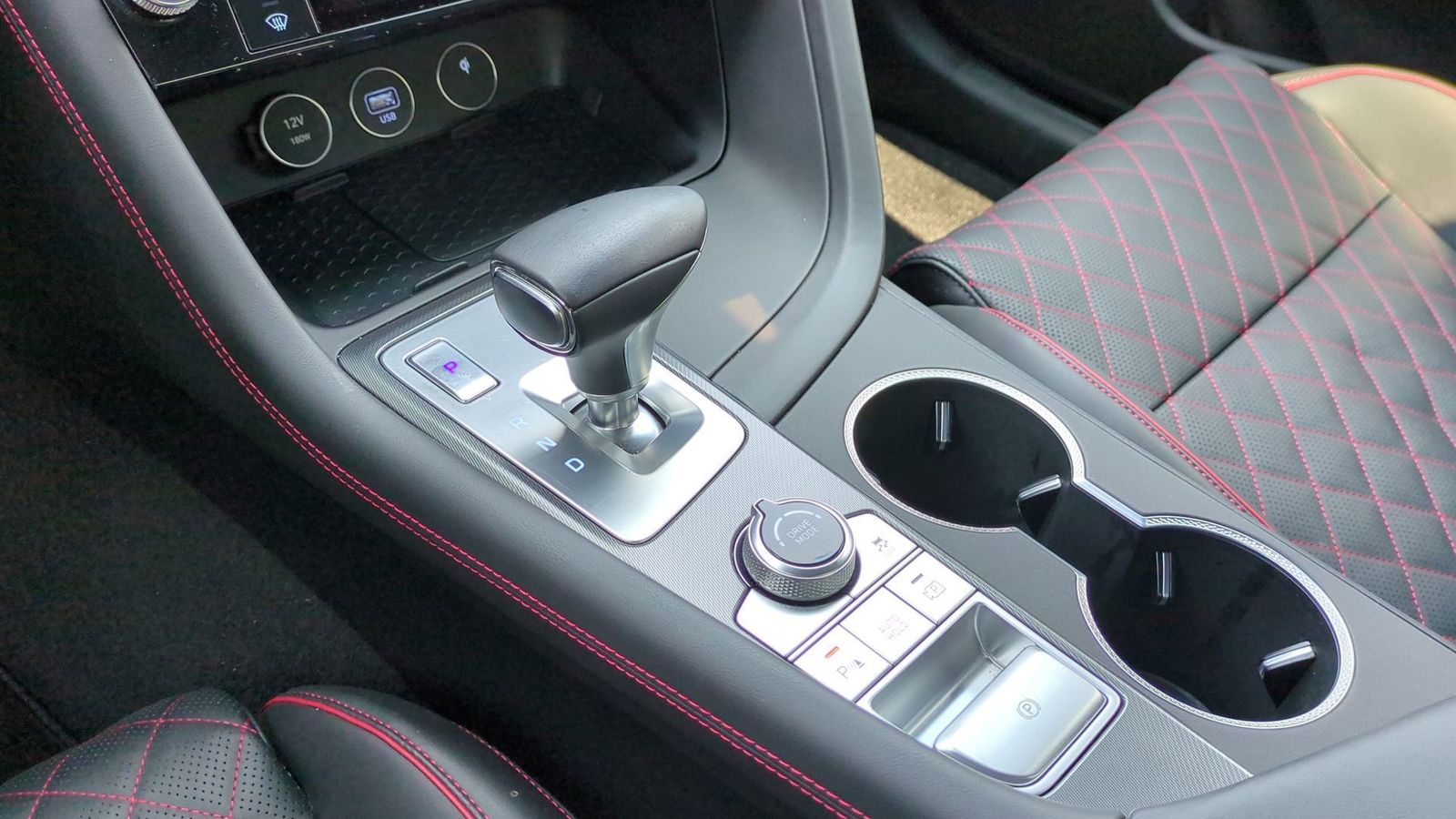 Thumbnail: 2025 Genesis G70 - 36
