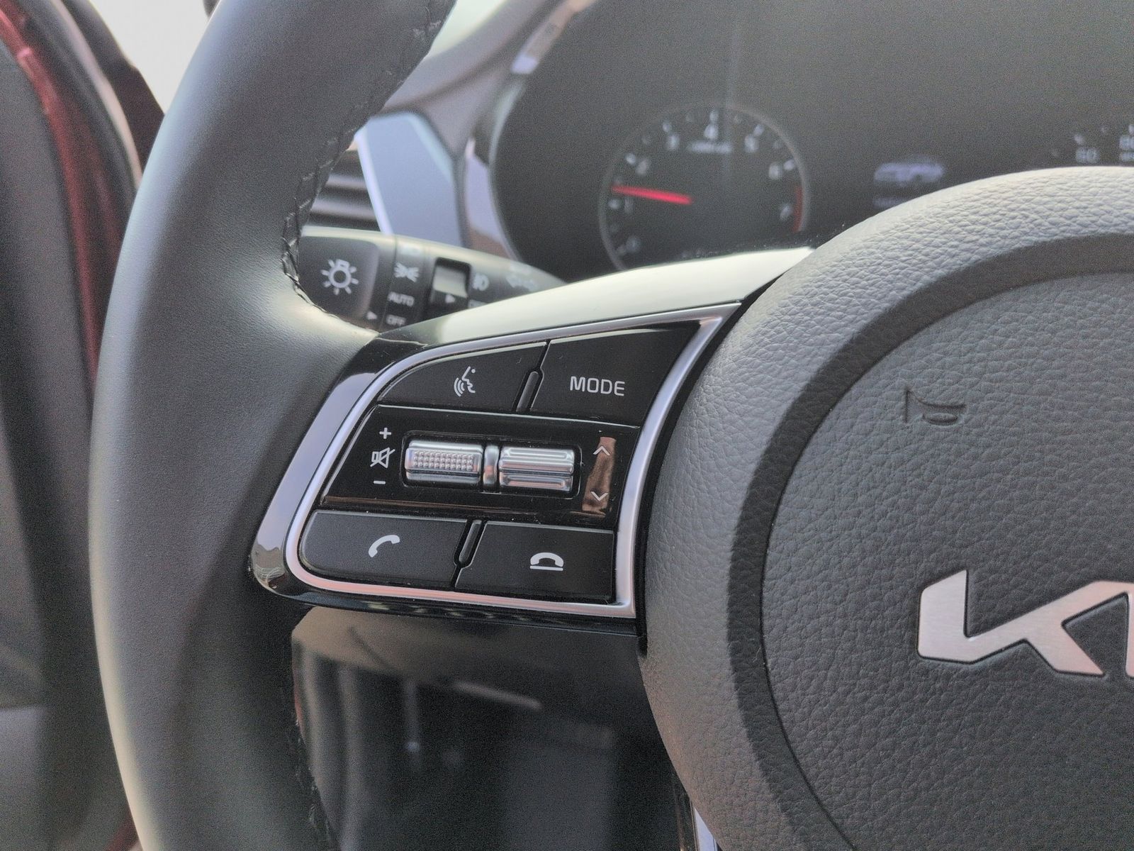 Thumbnail: 2023 Kia Seltos - 26