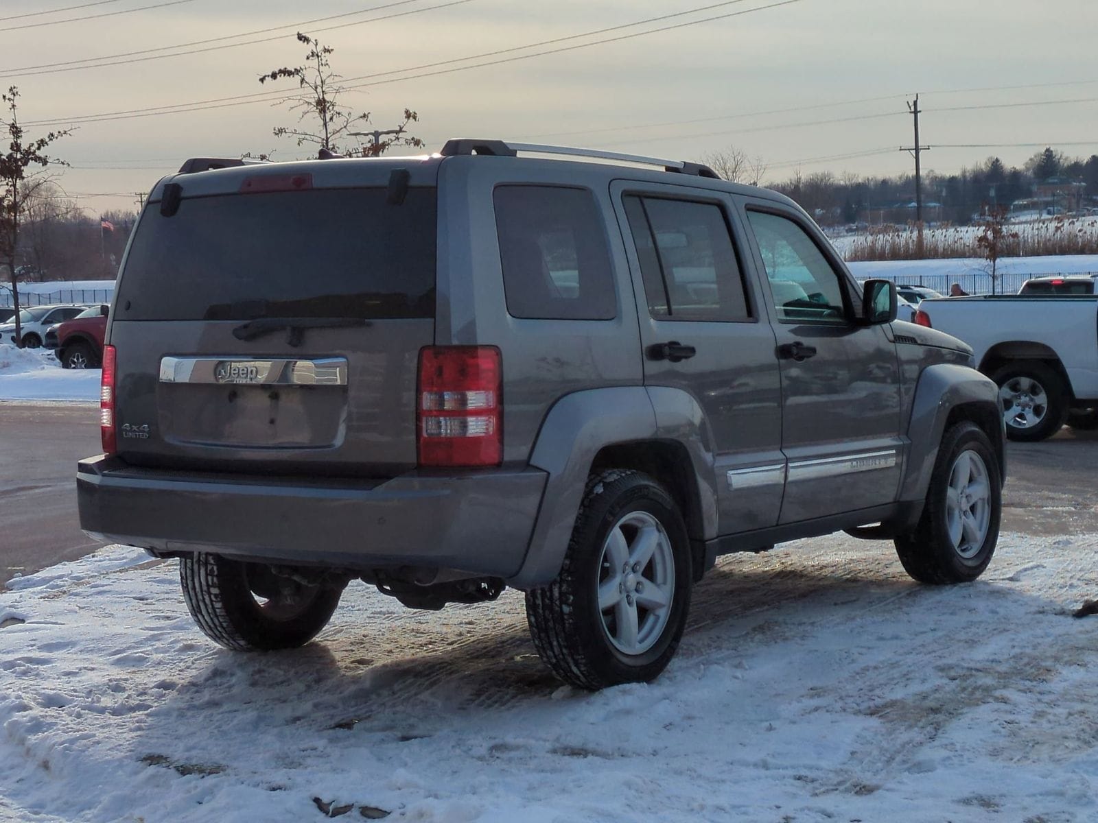 Thumbnail: 2012 Jeep Liberty - 7