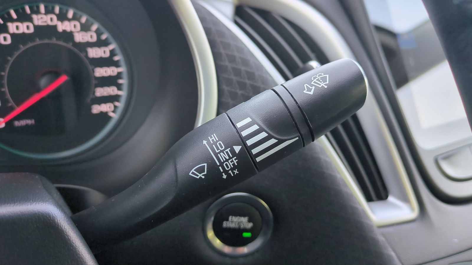 Thumbnail: 2022 Chevrolet Malibu - 25