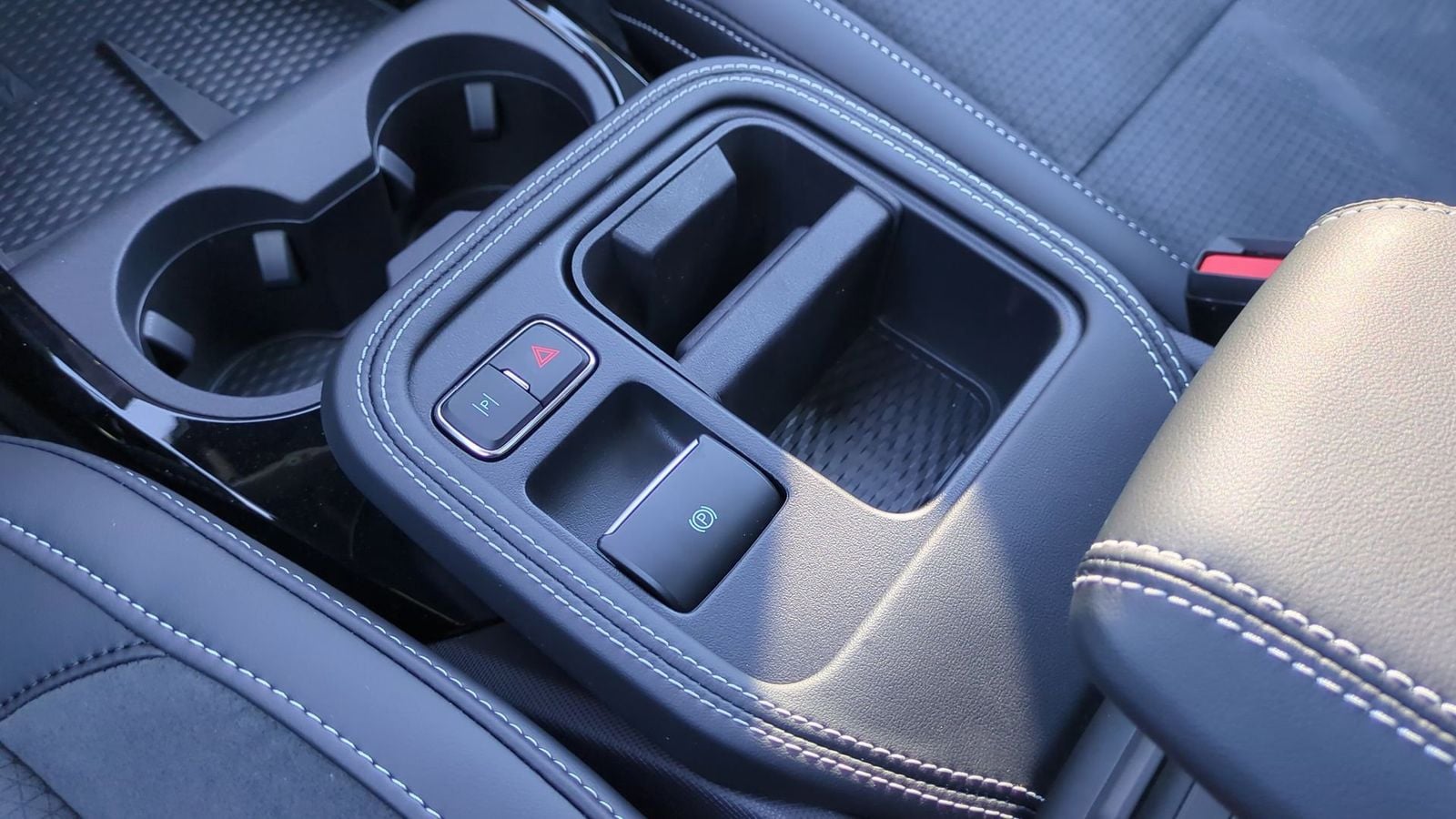 Thumbnail: 2025 Ford Mustang Mach-E - 32