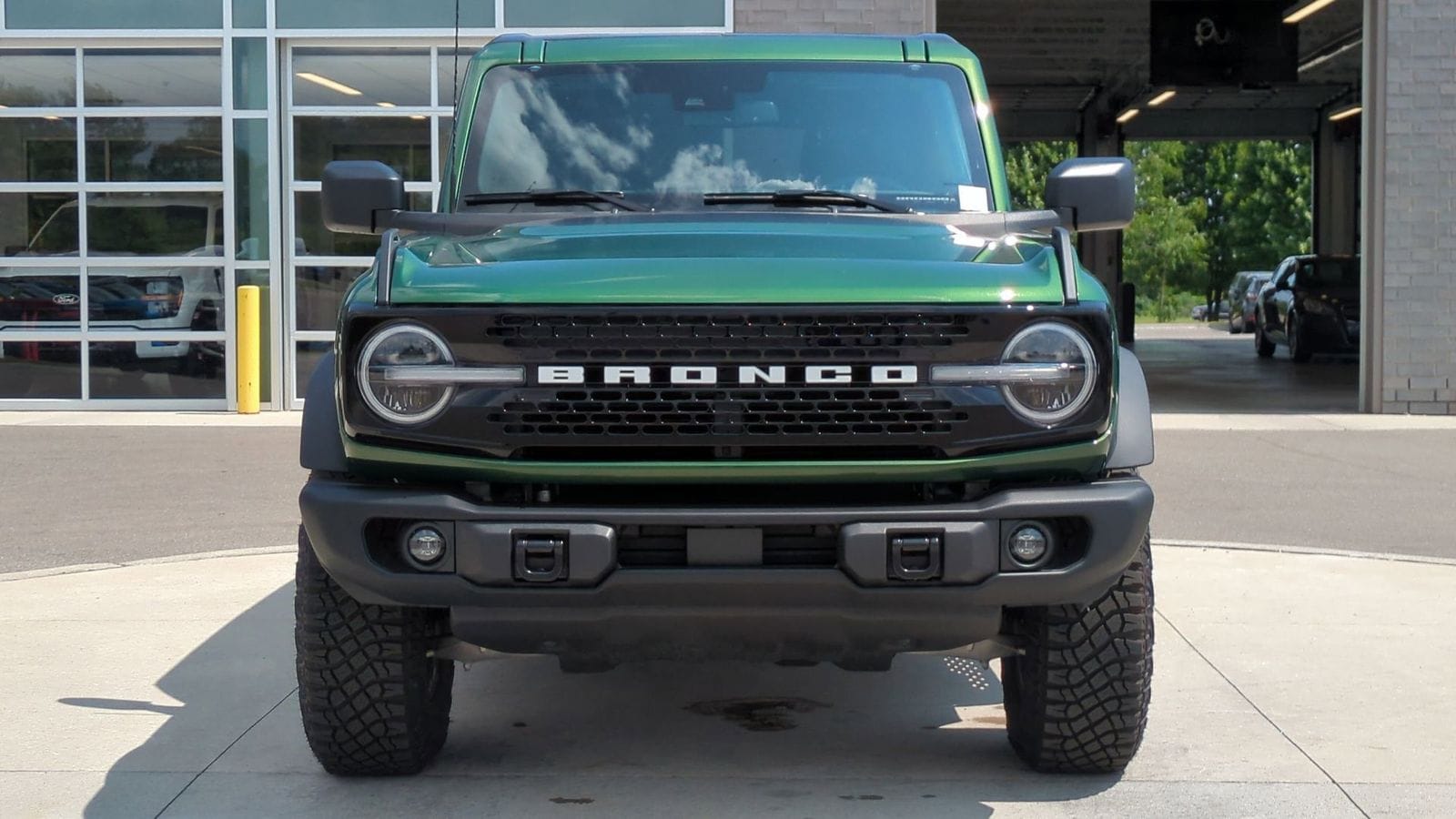 Thumbnail: 2025 Ford Bronco - 9
