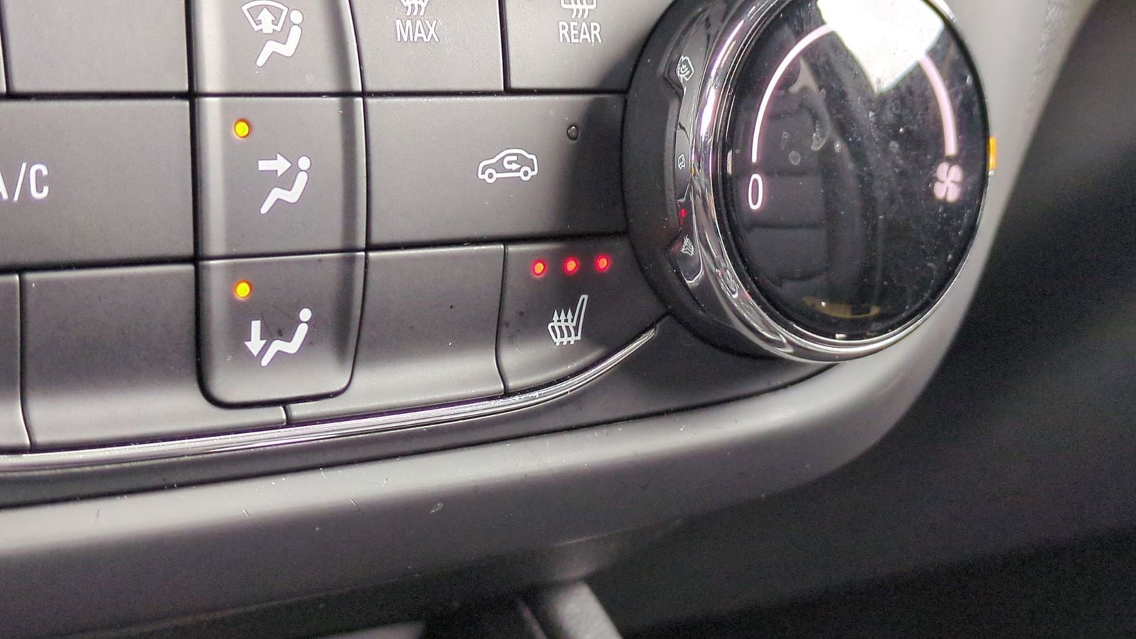 Thumbnail: 2023 Chevrolet TrailBlazer - 36