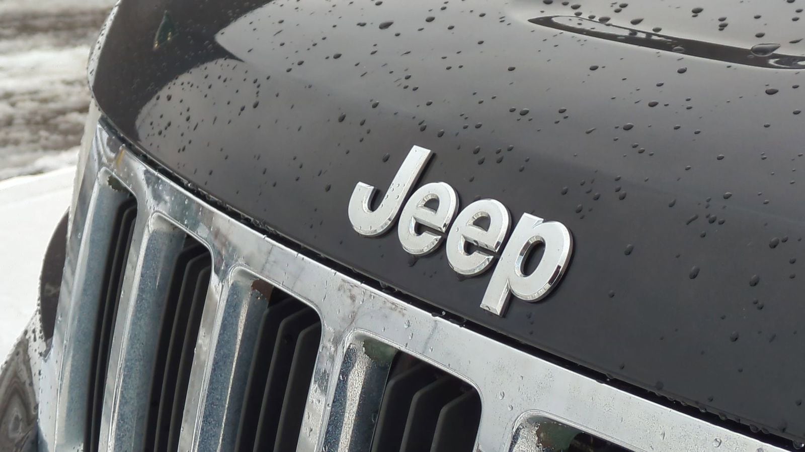 Thumbnail: 2012 Jeep Grand Cherokee - 12