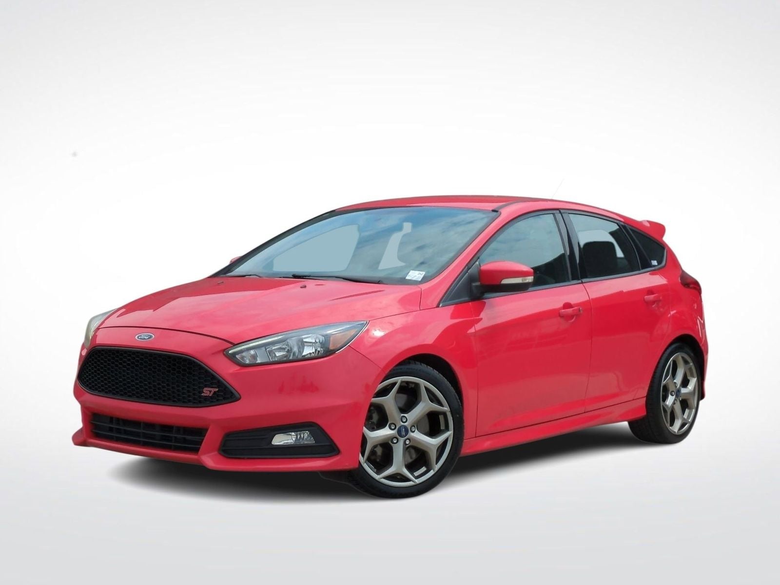 2017 Ford Focus ST Hero Image
