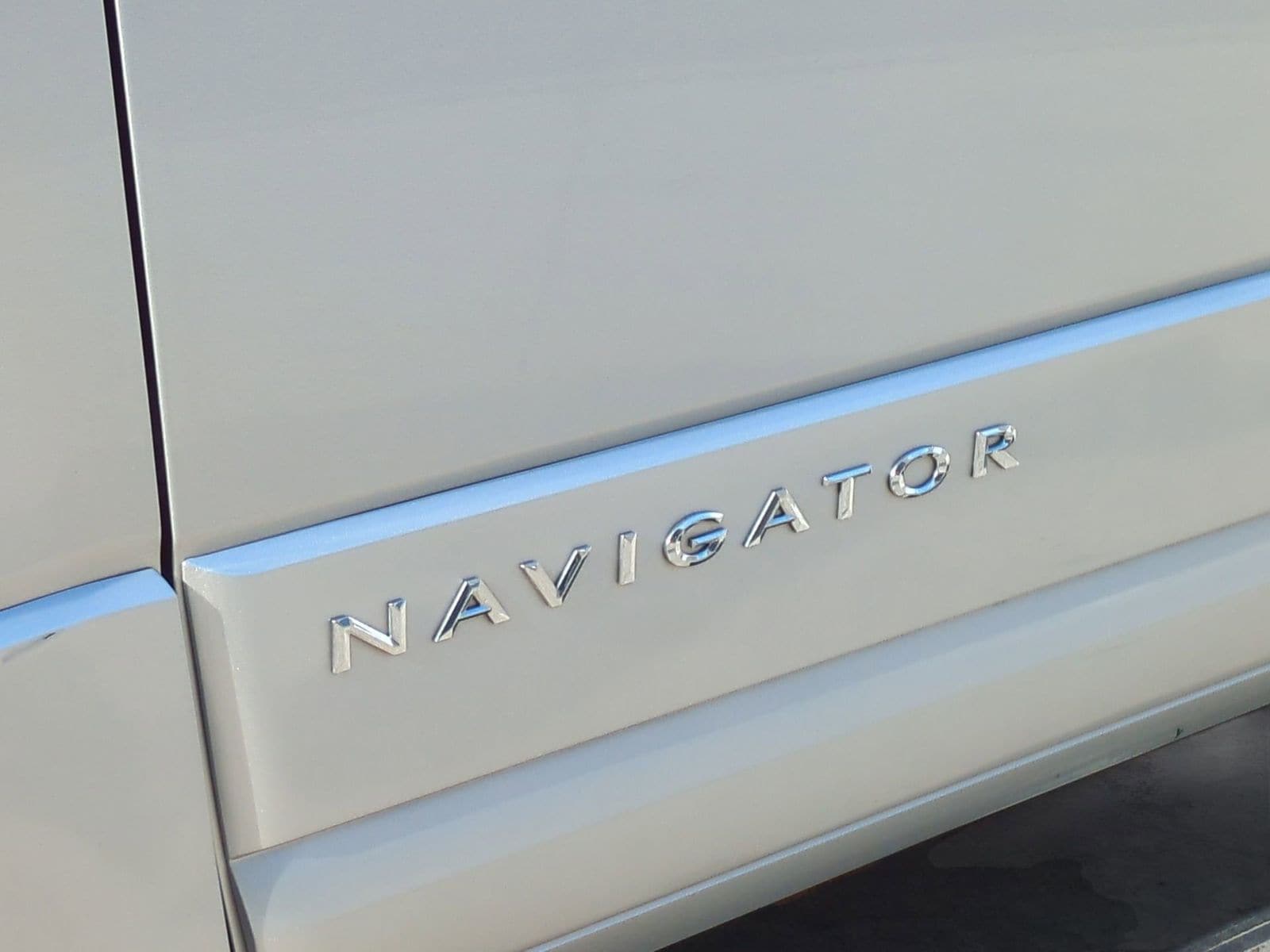 Thumbnail: 2016 Lincoln Navigator - 15