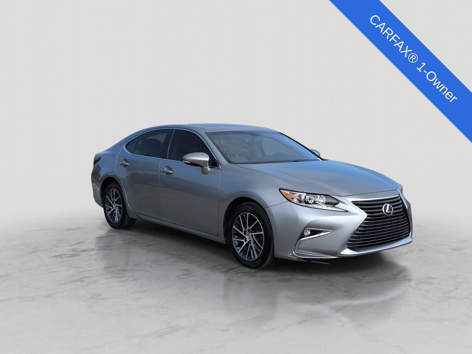 Thumbnail: 2016 Lexus ES - 10