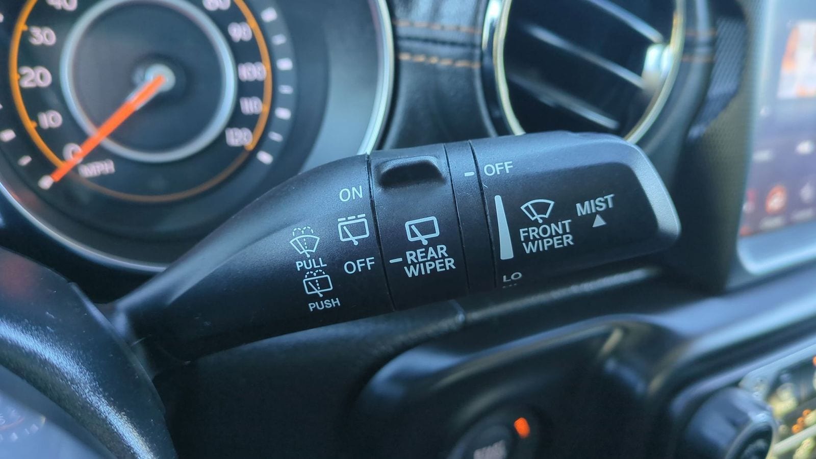 Thumbnail: 2022 Jeep Wrangler - 27