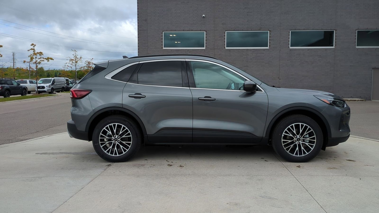 Thumbnail: 2024 Ford Escape - 7