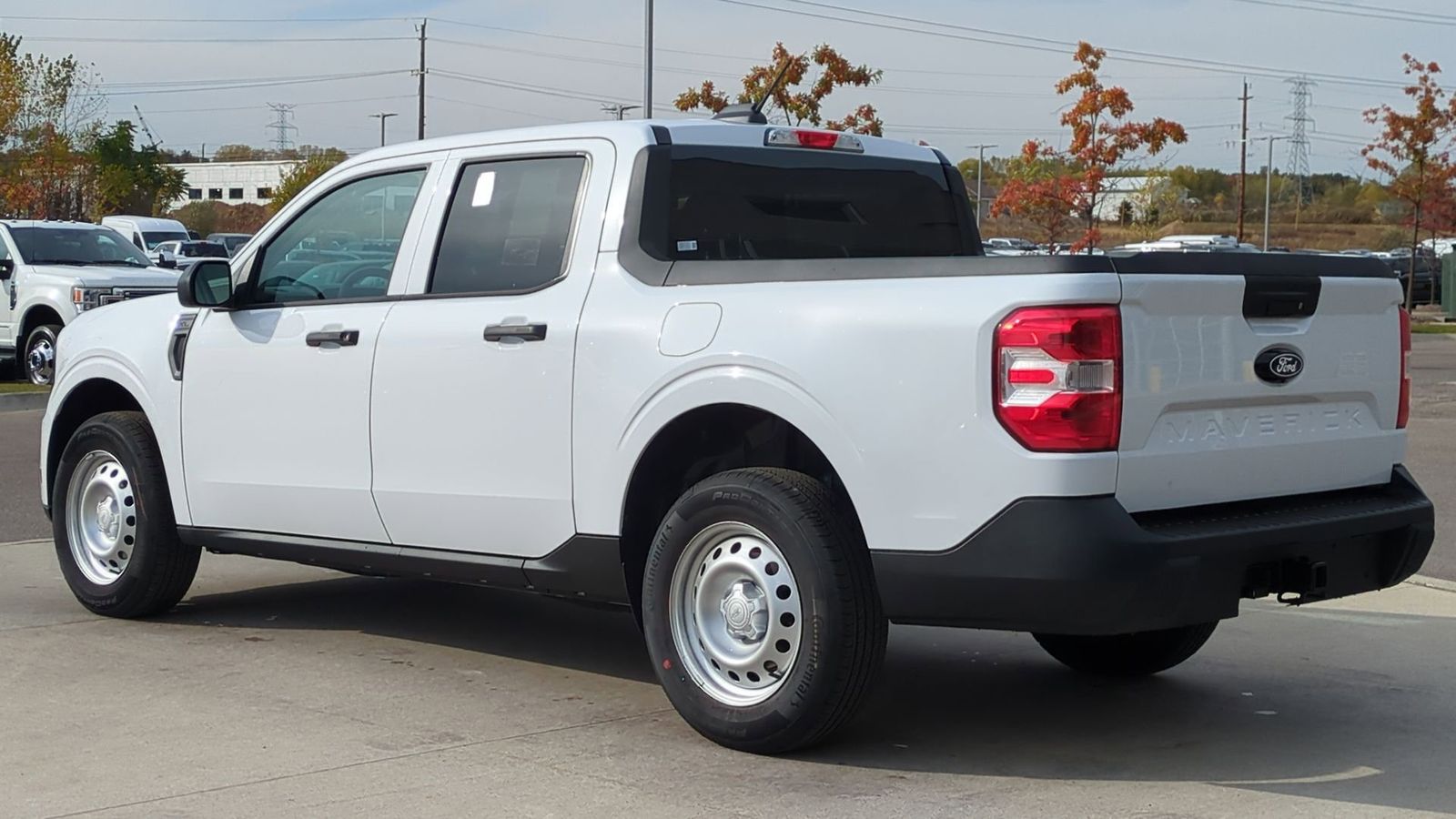 2025 Ford Maverick XL photo 3