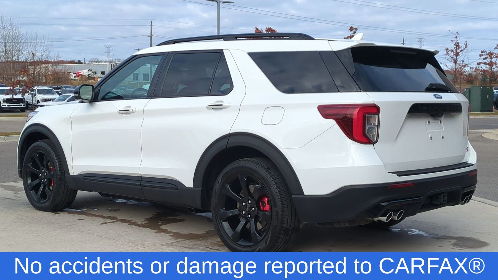 2023 Ford Explorer ST photo 3