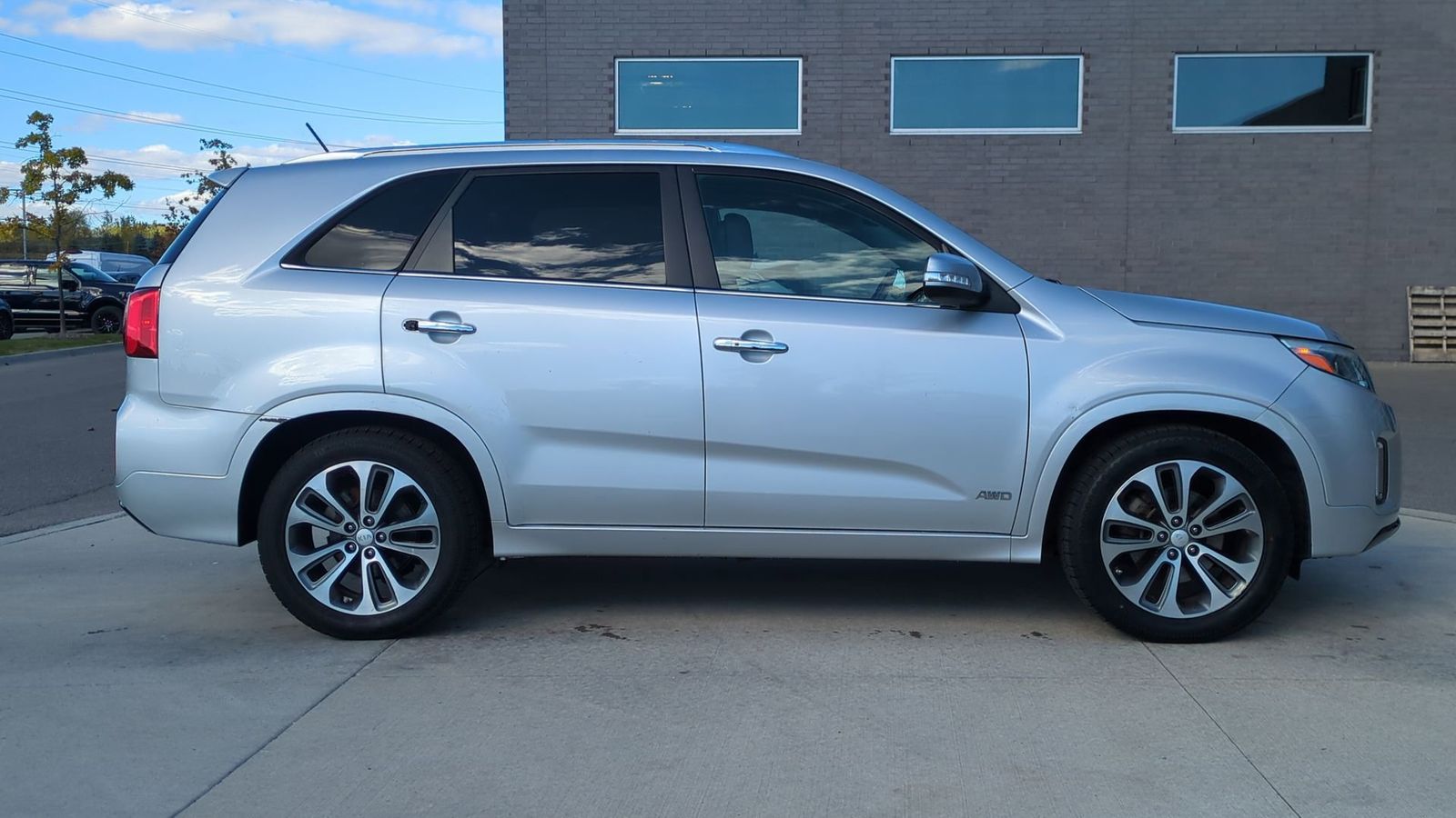 Thumbnail: 2014 Kia Sorento - 8