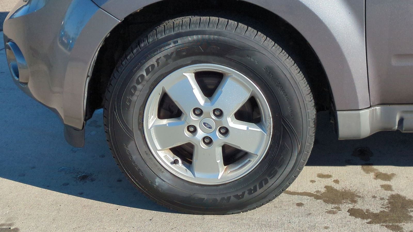 Thumbnail: 2009 Ford Escape - 6
