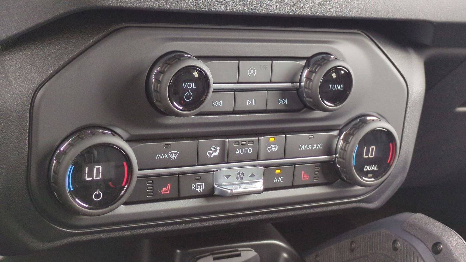 Thumbnail: 2025 Ford Bronco - 31