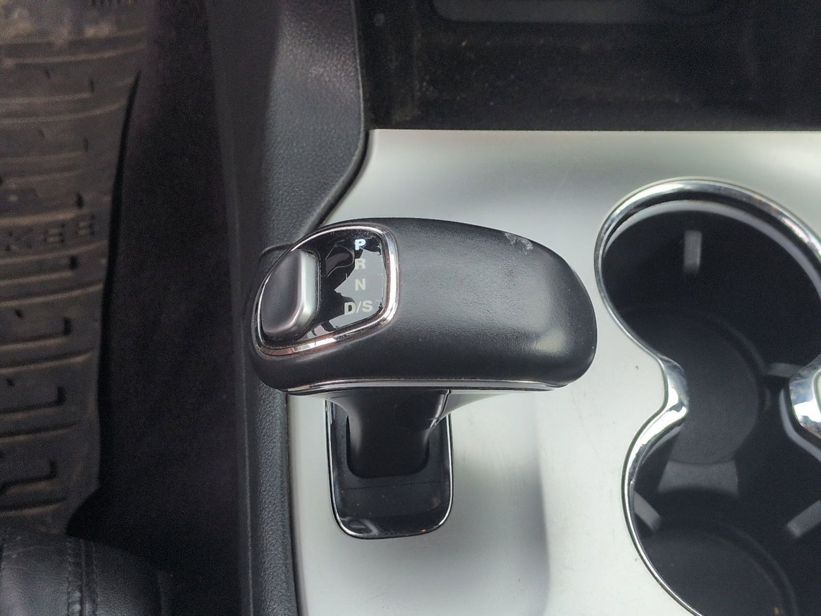 Thumbnail: 2015 Jeep Grand Cherokee - 39