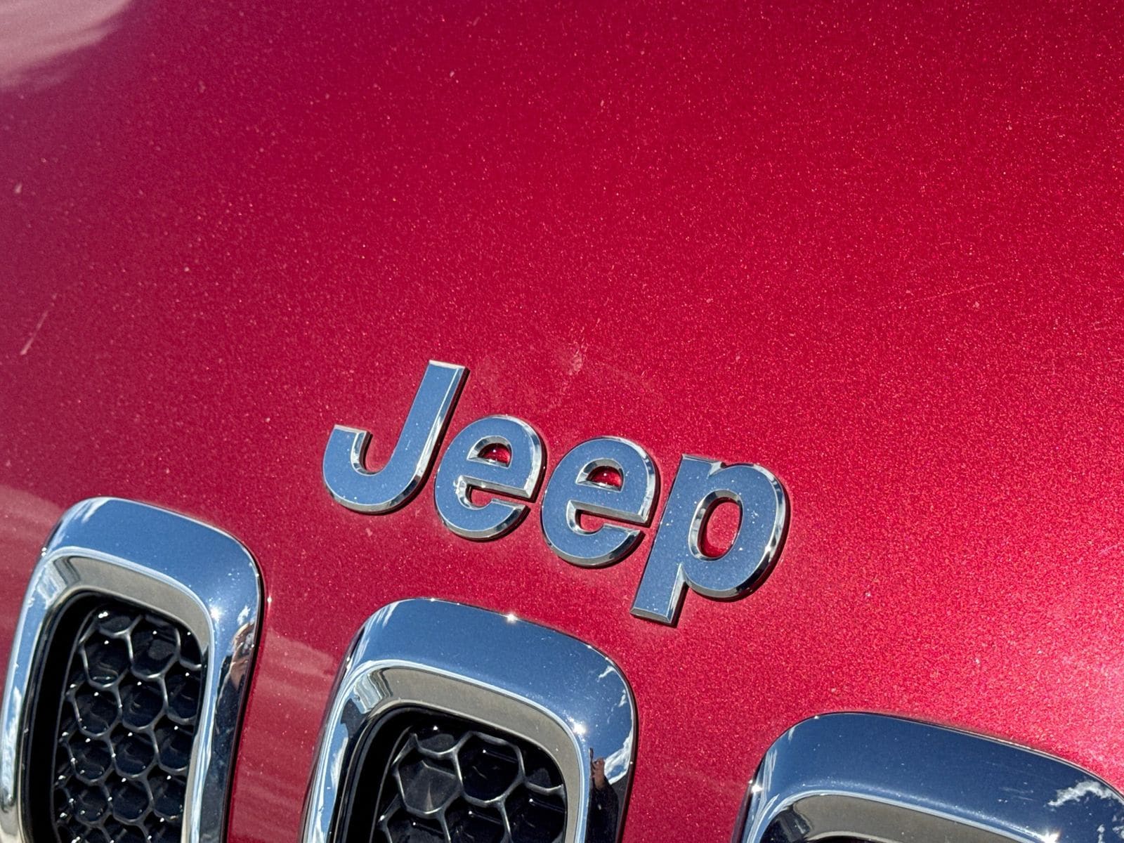 Thumbnail: 2016 Jeep Cherokee - 14