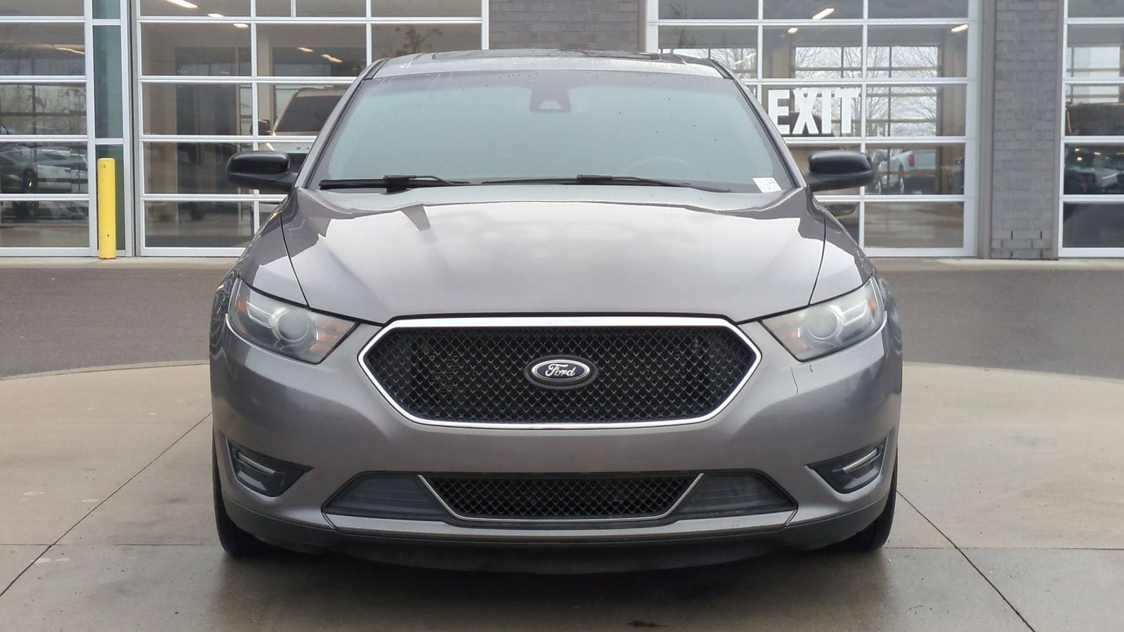 Thumbnail: 2014 Ford Taurus - 10