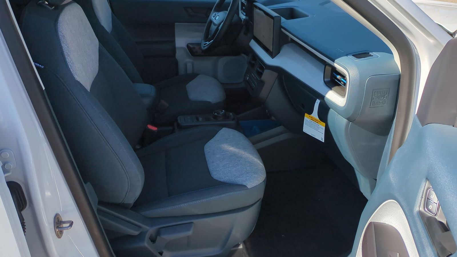 Thumbnail: 2025 Ford Maverick - 20