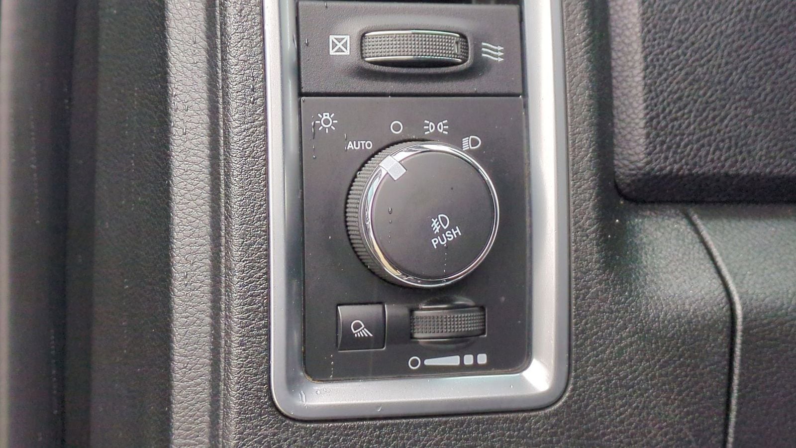 Thumbnail: 2015 RAM 2500 - 18