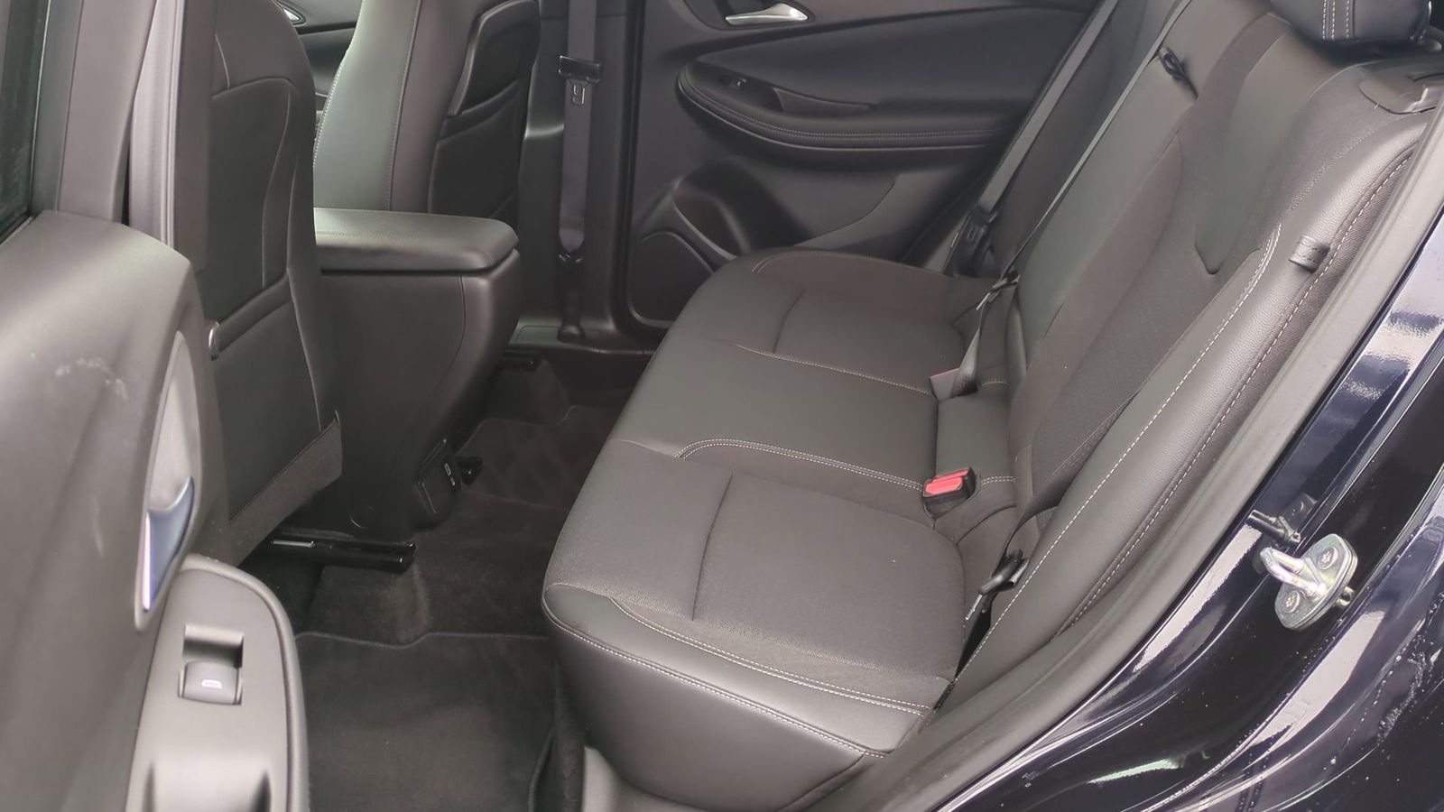 Thumbnail: 2021 Buick Encore GX - 18