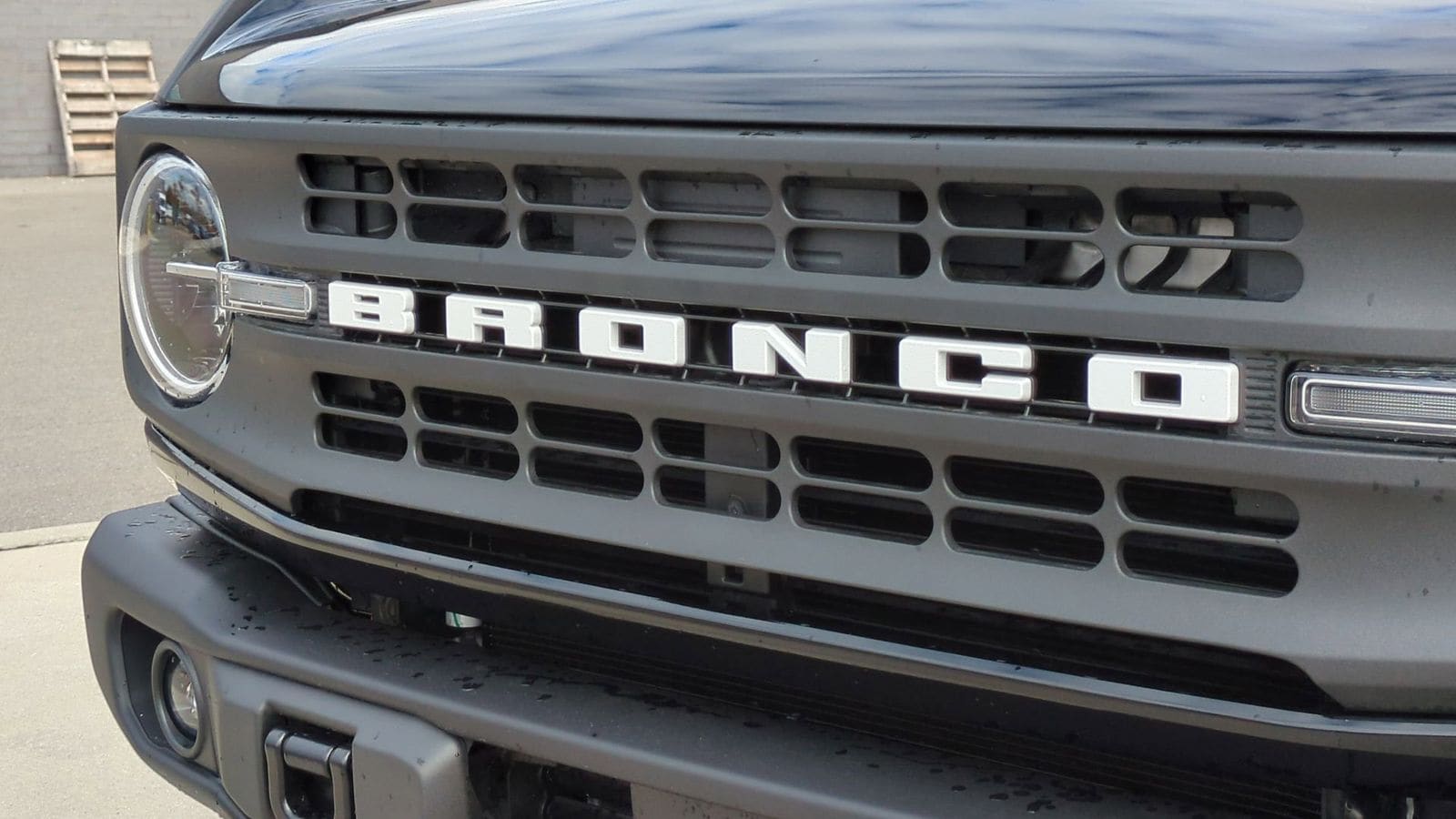 Thumbnail: 2025 Ford Bronco - 10